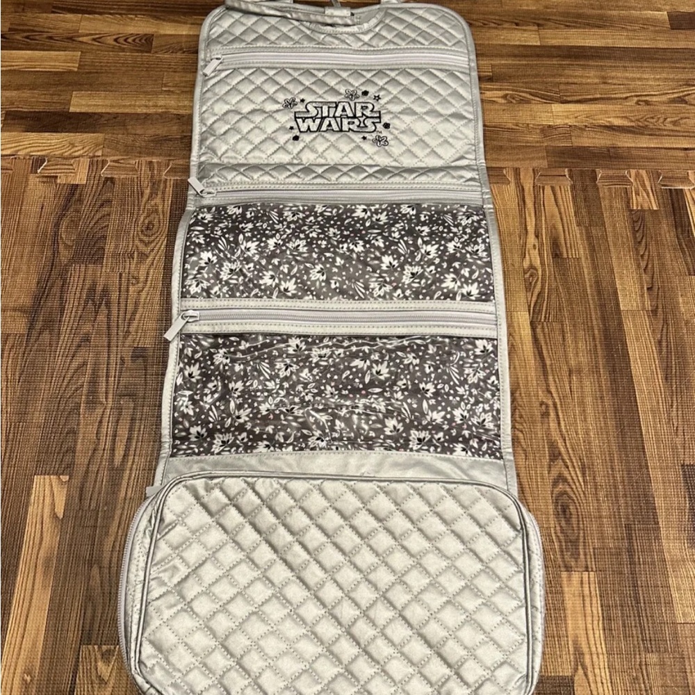 Vera Bradley Star Wars Hanging Organizer NWT